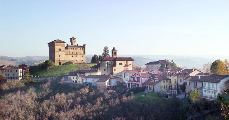 Hotel Casa Pavesi Grinzane Cavour Exteriör bild