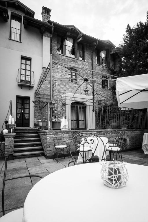 Hotel Casa Pavesi Grinzane Cavour Exteriör bild